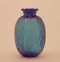 Bedeckte Vase mit Satin-Finish, ca. 1902